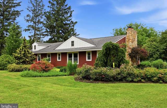 1058 GLEN HALL Road photos photos