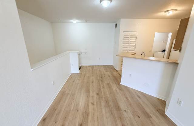 1302 Belmont Lane, #1302 - 1 Gallery 2