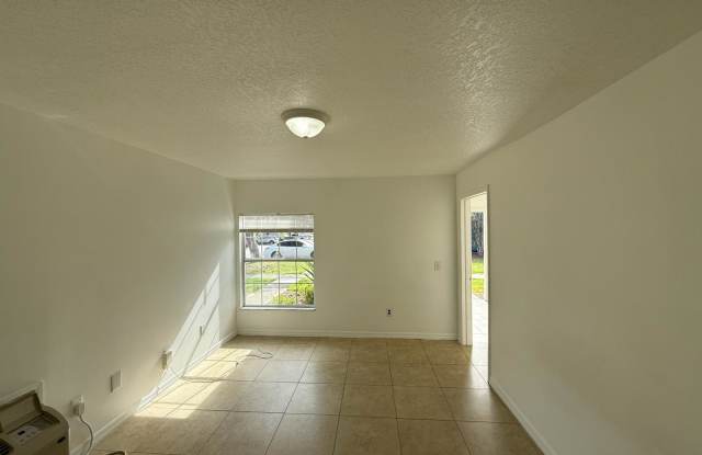 316 Mango Drive - B Gallery 4