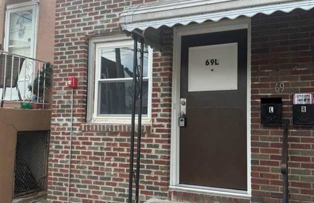 69-71 Gaston Avenue 1L photos photos