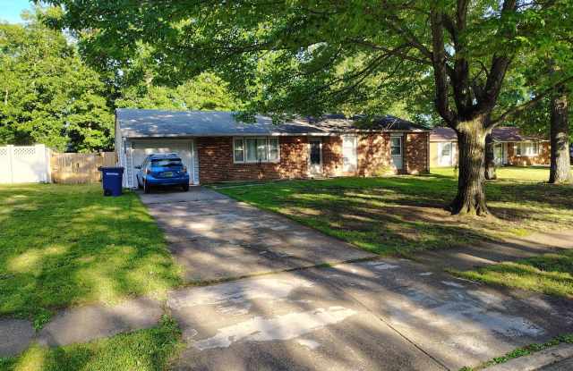 936 LONGFELLOW Court Gallery 2