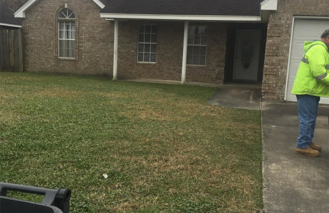 510 Shannon's Way - 510 Shannon's Way, Bridge City, TX 77611