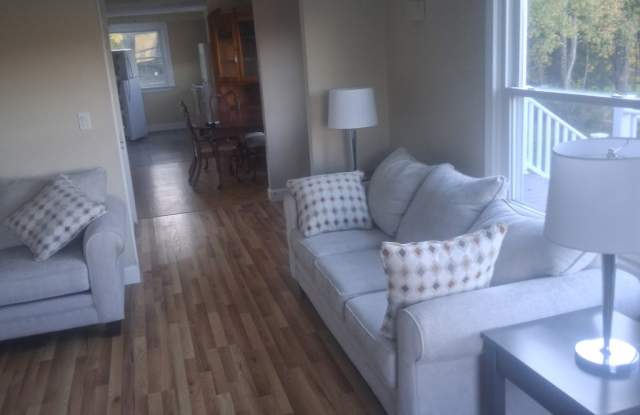 1052 Rock Lake Drive Gallery 3