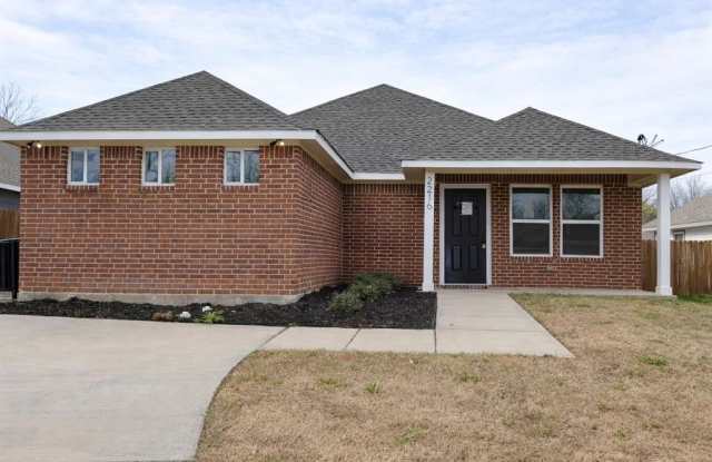 2216 Sayle Street photos photos