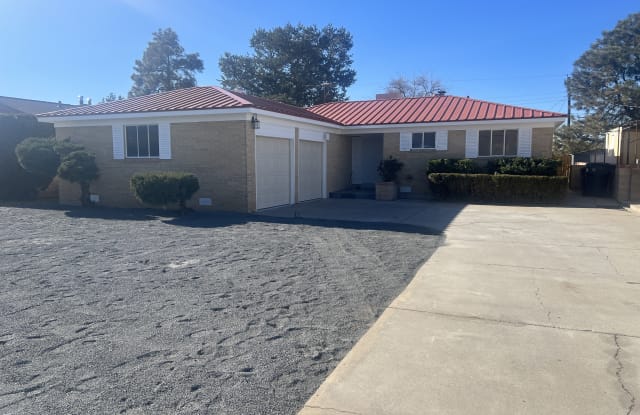 2725 Cardenas Dr NE - 2725 Cardenas Drive Northeast, Albuquerque, NM 87110