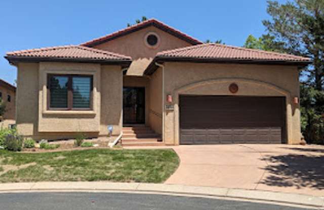 Westside Residence Near Kissing Camels  Garden of the Gods photos photos
