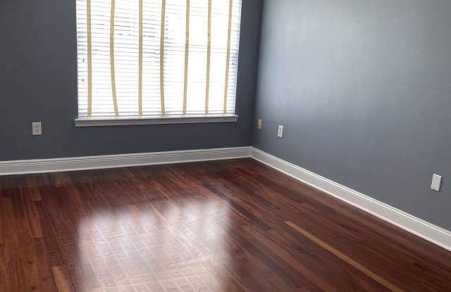 718 Majestic Drive - 1 Gallery 4