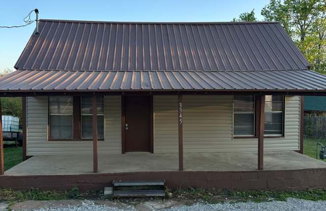 Available Now! Spacious 2 Bedroom, 1 Bathroom with Bonus Room & Huge Backyard photos photos