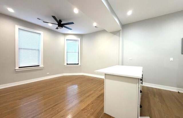 933 West Sheridan Rd. Gallery 4