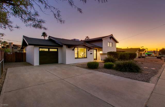 8737 E LINCOLN Drive Gallery 2