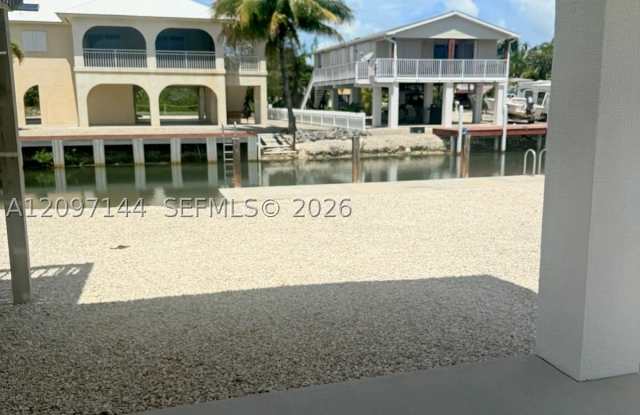 17287 Cayman Dr Gallery 2