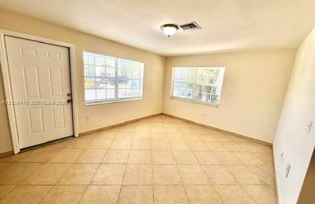 696 NE 85th St photos photos