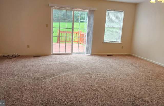 108 FAIRWAY Drive Gallery 4