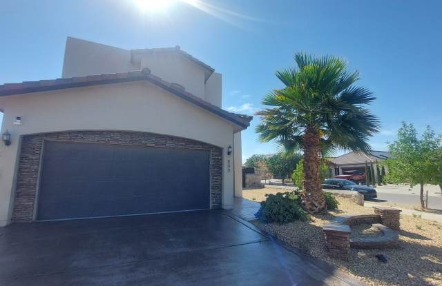 Backyard Oasis!!!  Beautiful 4 bedroom 2.5 bathroom 2 story home on corner lot! photos photos