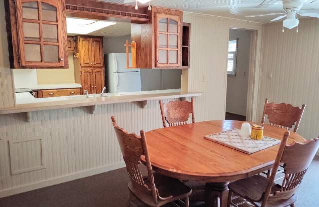 2111 Willowwood Gallery 4