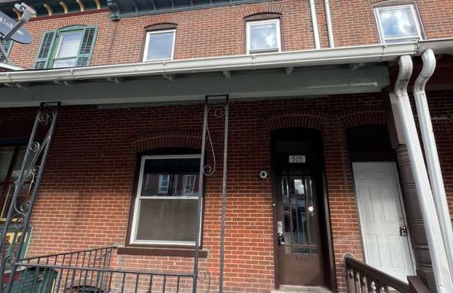 Spacious THREE BEDROOM ROW - 515 North Law Street, Allentown, PA 18102