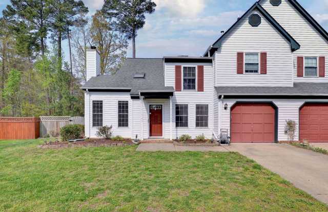 Spacious Duplex in Coventry photos photos