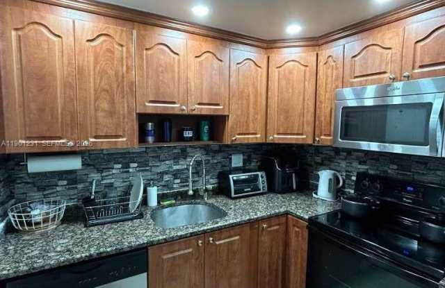 1465 NE 123rd St photos photos