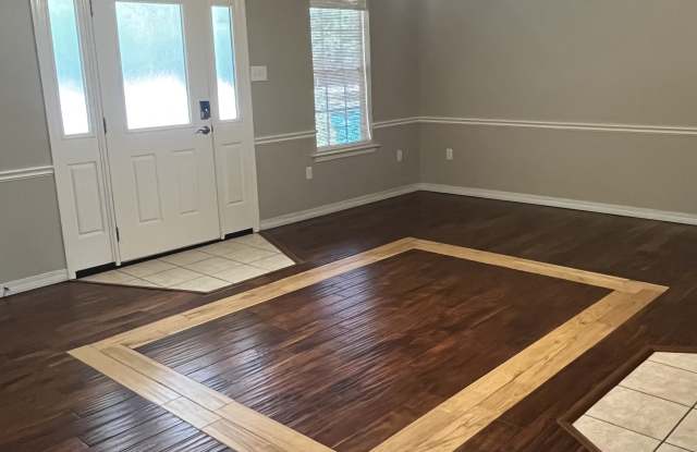 72326 Forest Drive Gallery 3
