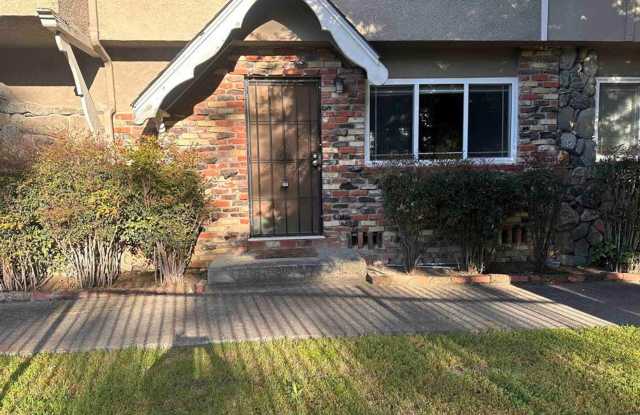 2 BEDROOM & 1.5 BATHROOM PLEASANTON TOWNHOME APARTMENT!! photos photos 2 BEDROOM & 1.5 BATHROOM PLEASANTON TOWNHOME APARTMENT!! photos photos