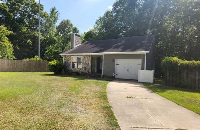 2653 Rivercliff Road - 2653 Rivercliff Road, Fayetteville, NC 28301