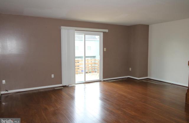 11518 BRUNDIDGE Terrace Gallery 4