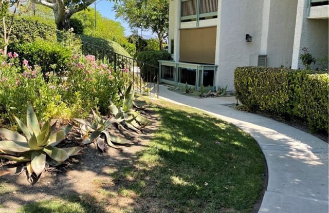 4714 Park Granada - 4714 Park Granada, Calabasas, CA 91302