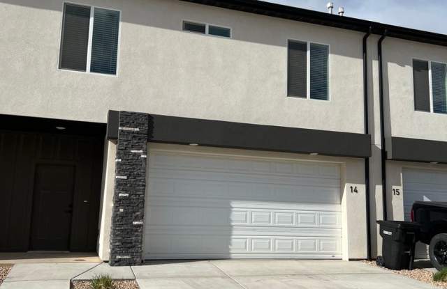 Available Now In Cross Hollow Hills photos photos