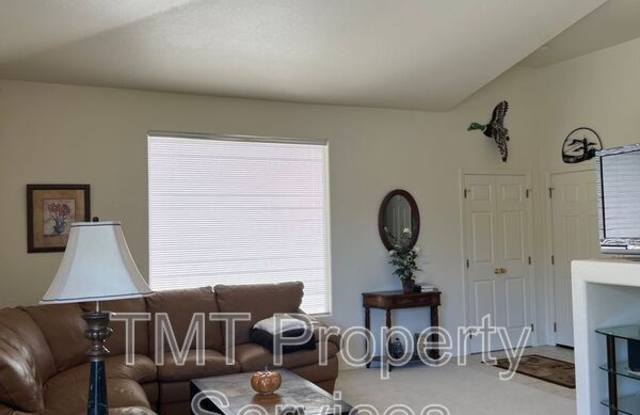 6213 Kestrel Lane Gallery 2
