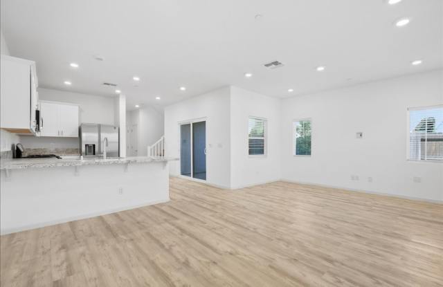 1229 Rojo St Gallery 4