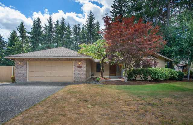 Spacious home in Lakemont Neighborhood! photos photos