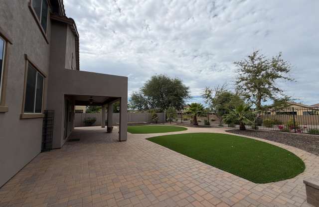 722 E SIPAPU Drive Gallery 2