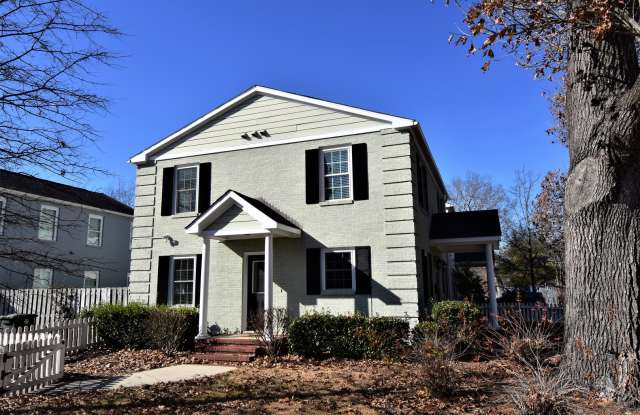 COMING SOON!!! Renovated 4 Br/3 Ba Haymount Charmer (Pets Considered) Gallery 3