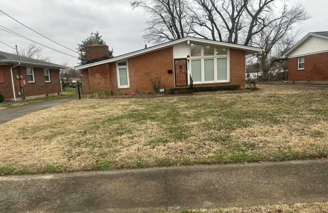 4806 Mid Dr photos photos