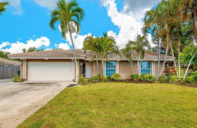 7175 NW 5th photos photos