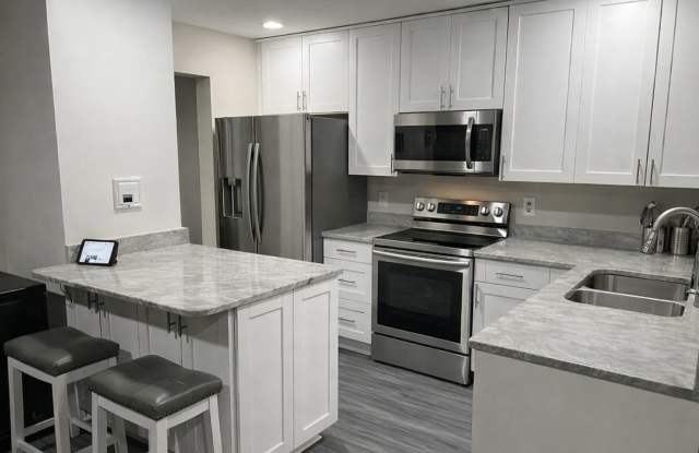 5521 Keydet Dr photos photos