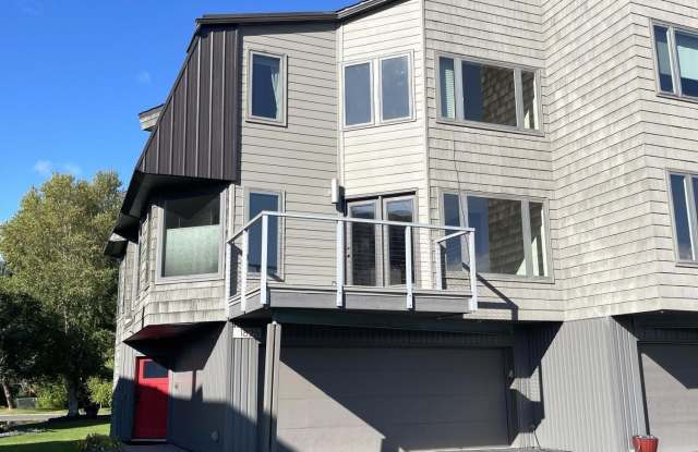 1825 W 15th Avenue photos photos
