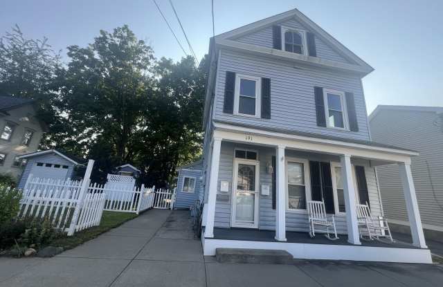 191 Elm Street unit: Top - 191 Elm Street, Saratoga Springs, NY 12866