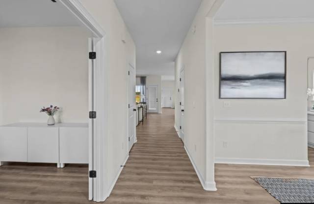 200 Ryker Road East Gallery 1