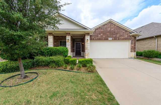 1112 Nora Lane - 1112 Nora Lane, Denton, TX 76210