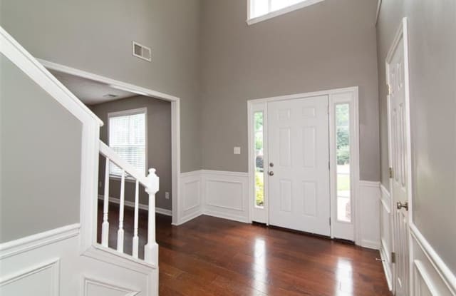 3943 Lullwater Main NW Gallery 3