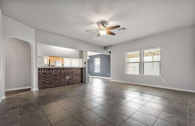 2822 Saint Felicity Gallery 3