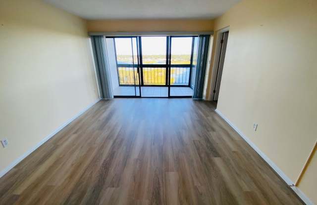 117 Country Club Dr. Gallery 3