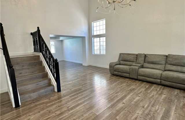 2713 Monrovia Drive Gallery 3