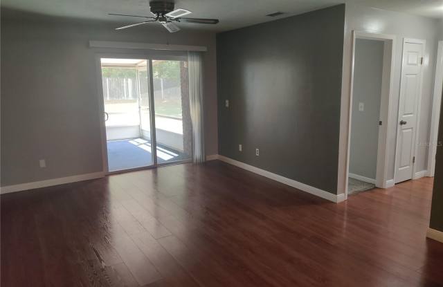 9521 LAKE PARK DRIVE Gallery 2