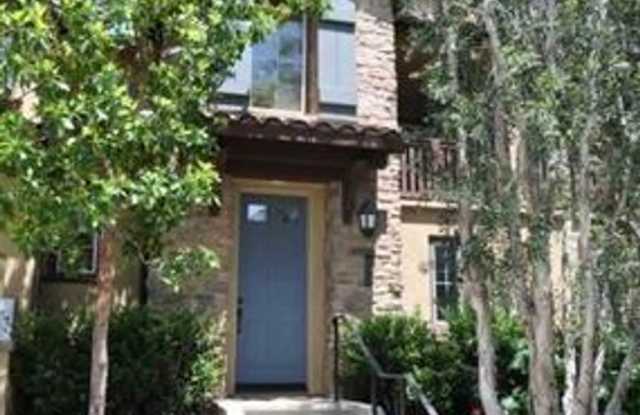 Condo in Turtle Ridge-location location location photos photos