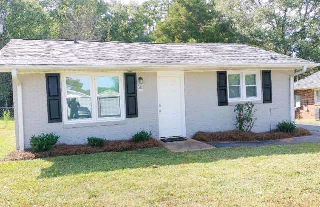 2 Bedroom Brick House in Williamston, SC photos photos
