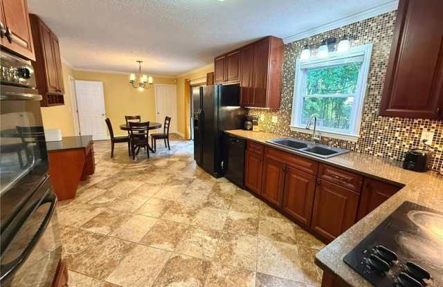 6725 Ridge Moore Drive Gallery 3