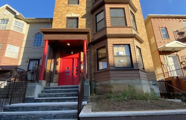 122 BROAD ST - 122 Broad Street, Newark, NJ 07104