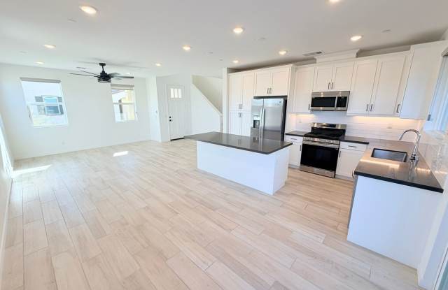 Beautifully upgraded home in the desirable Le Campanile Community photos photos
